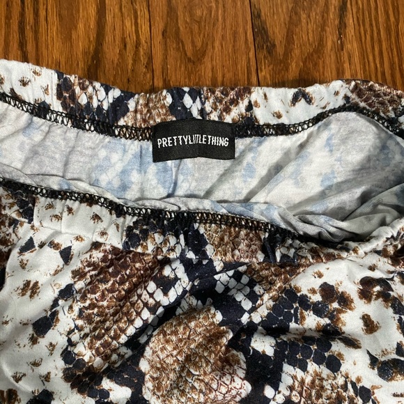 PLT snakeskin skirt - Picture 2 of 2